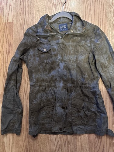 Ashley Camo Printed Zip Up Light Weight Jacket Size Small - Picture 1 of 7