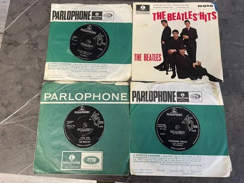 Job Lot Of 4 Beatles Vinyl Singles in correct sleeves