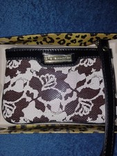 Steve Madden Small Purse White And Black Rose Clutch Wallet Wristlet Brand New