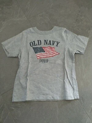 OLD NAVY super cooles Shirt Tshirt Gr. 5 / 104 110 116 TOP - Bild 1 von 3