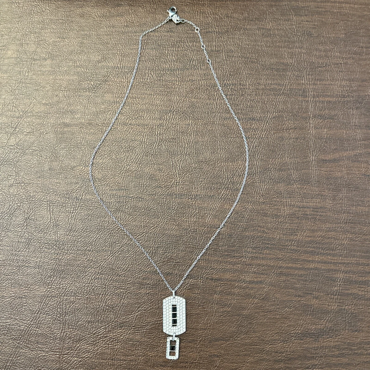 Authentic Swarovski Remix Pendant Necklace 1128121 19 In Box