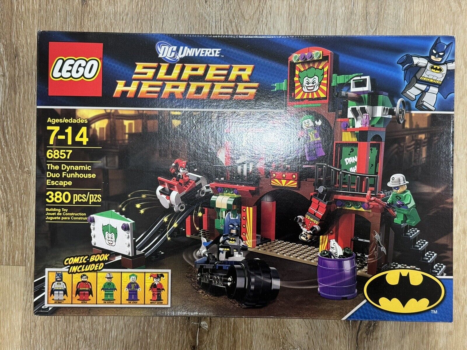LEGO DC Comics Super Heroes 6857 Dynamic Duo Funhouse Escape (2012) NEW SEALED