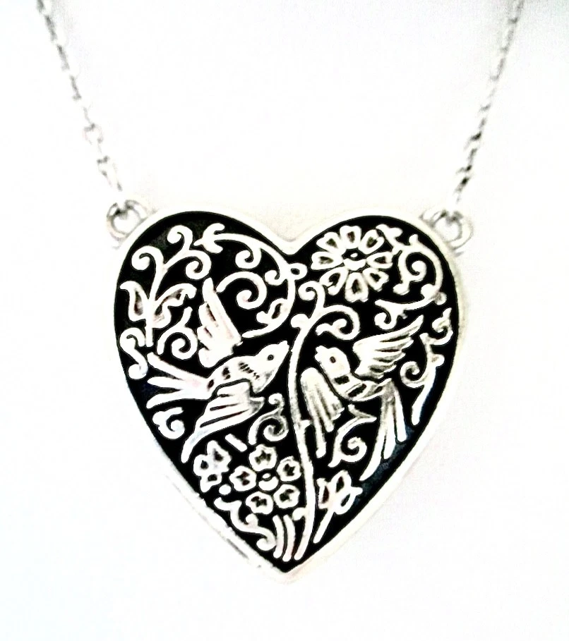 COLLAR BRIGHTON MOONLIGHT GARDEN NEGRO ENANEL + PLATA PÁJARO FLORAL CORAZÓN EN MUY BUENA CONDICIÓN+✨DIFÍCIL DE ENCONTRAR Foto 2 de 4