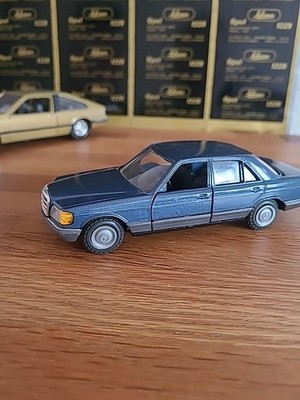 NZG Mercedes Benz 1:35  Modell  Nr 200