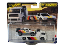 Hot Wheels Premium Team Transport #71 Fleet Street Toyota Off-Road Truck 1/64