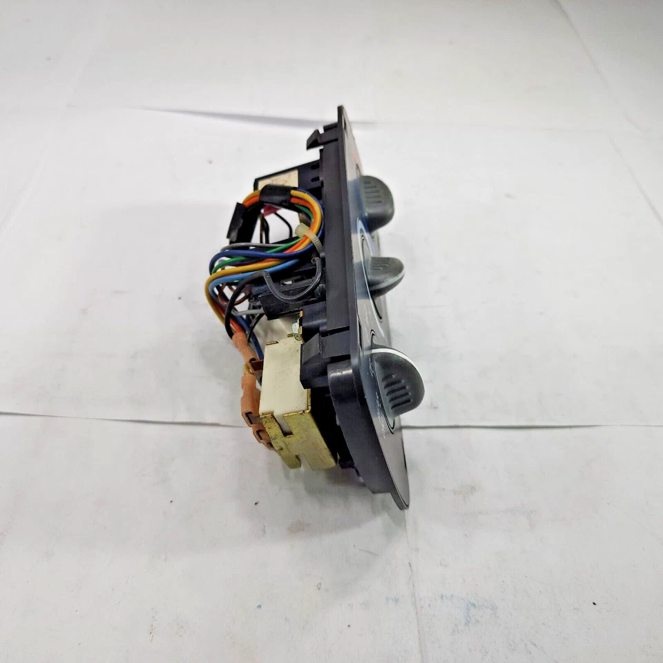 95-96 Chevrolet Lumina Temperature AC Climate 16148660 OEM - Image 4 of 4