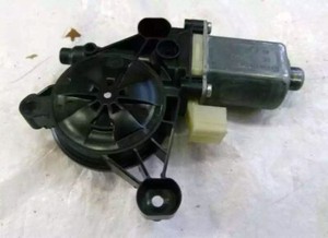 Fensterhebermotor vorn rechts Motor Fensterheber Original VW Golf 7 5Q0959802B