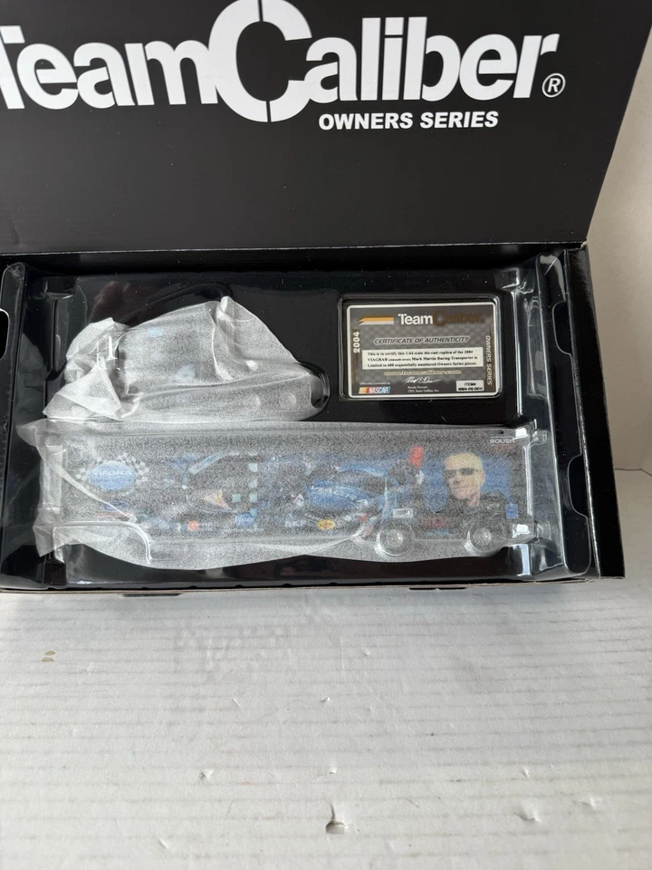 TEAM CALIBER NASCAR 2004 Racing Transporter Owner Series 1/64 Scale Mark Martin - Image 3 of 4