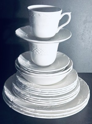 Johnson Brothers Richmond White Dinner/Salad/Bread plates Plates + + England