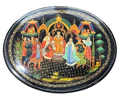 Vintage Palekh Hand-Painted Russian Lacquer Box Folk Art Hinged Lid 4'' Oval