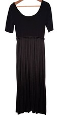 GAP Dress Medium Tall Black Short Sleeve Long Maxi Silky Crinkle Classic READ