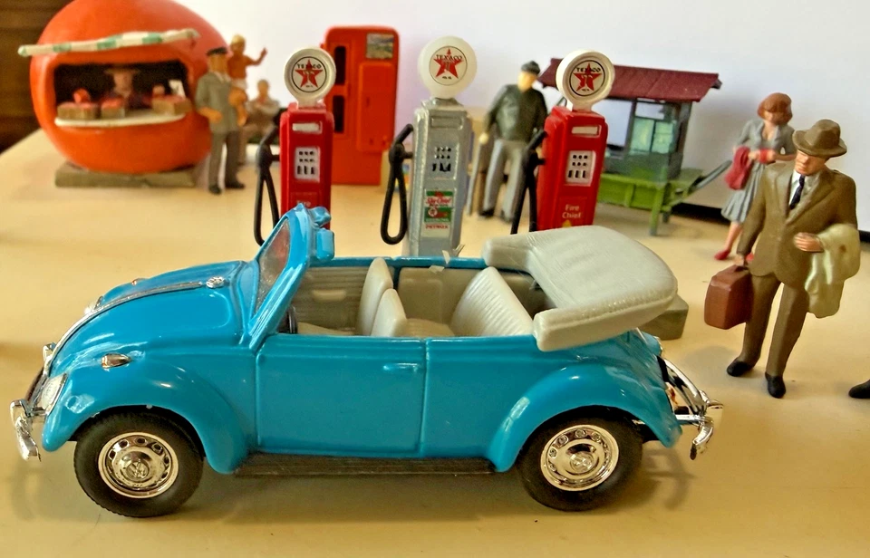 1/43 K-LINE KRUISERS 1967 VW Beetle Convertible BLUE 1:43 scale K-94210 C9.75 - Image 2 of 4