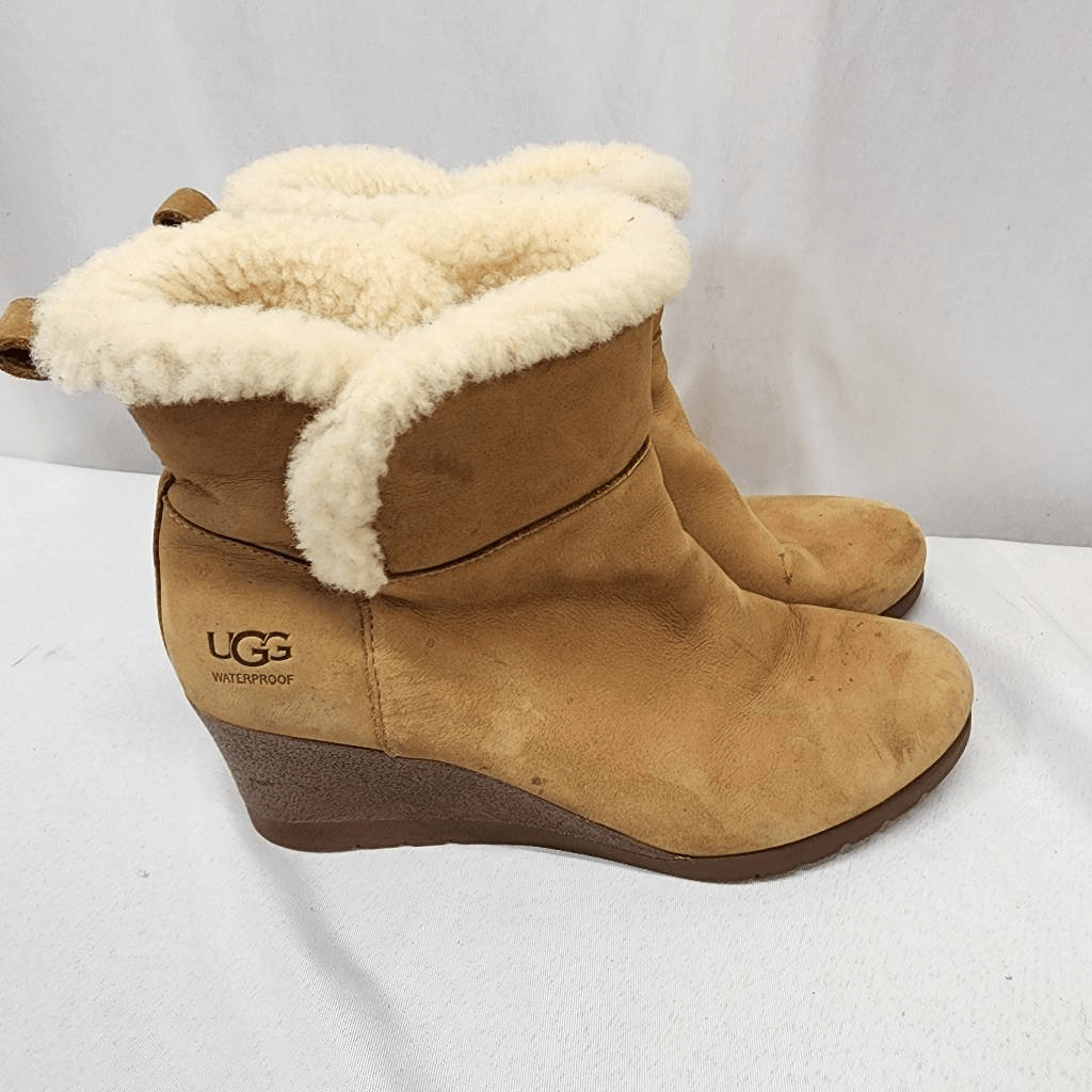 Ugg Devorah Waterproof Shearling Lined Wedge Wint… - image 2