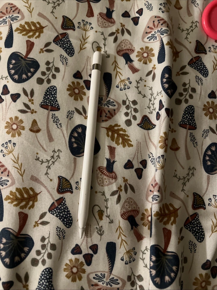 Apple Pencil (1st Generation) Used Twice No Box - Image 2 of 4