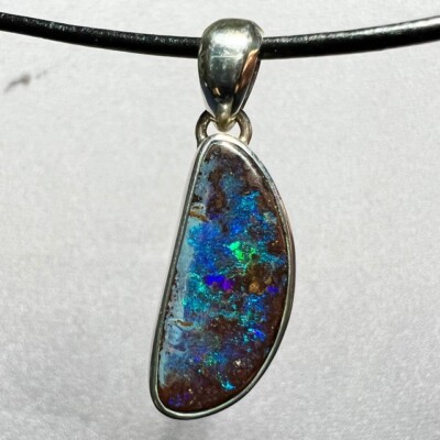 Silber * auffällige Farben * natürlicher australischer 33ct massiver Boulder Opal Anhänger
