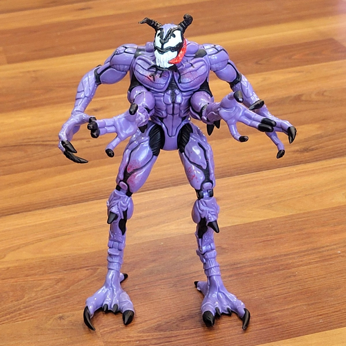 Spiderman Venom RIOT Planet of The Symbiotes Action Figure Marvel