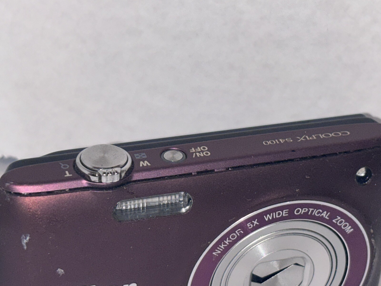 Nikon COOLPIX S4100 Digital Camera AS IS Untested With Battery