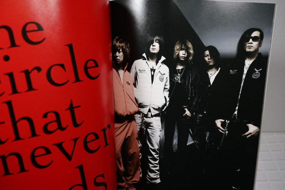 DIR EN GREY SHANKARA 2009 -breathing- Official Photo & Interview