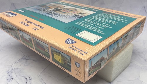 IHC #5501 - 60' x 43' Heavy Duty Pier Kit HO Scale ~ Sealed - Picture 7 of 10