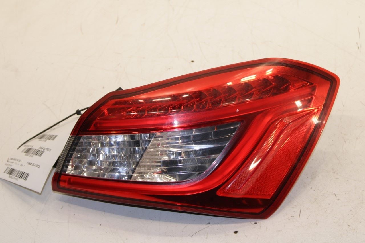 Maserati Ghibli S Q4 2014-2020 Rear Right Tail light P/N 670107148