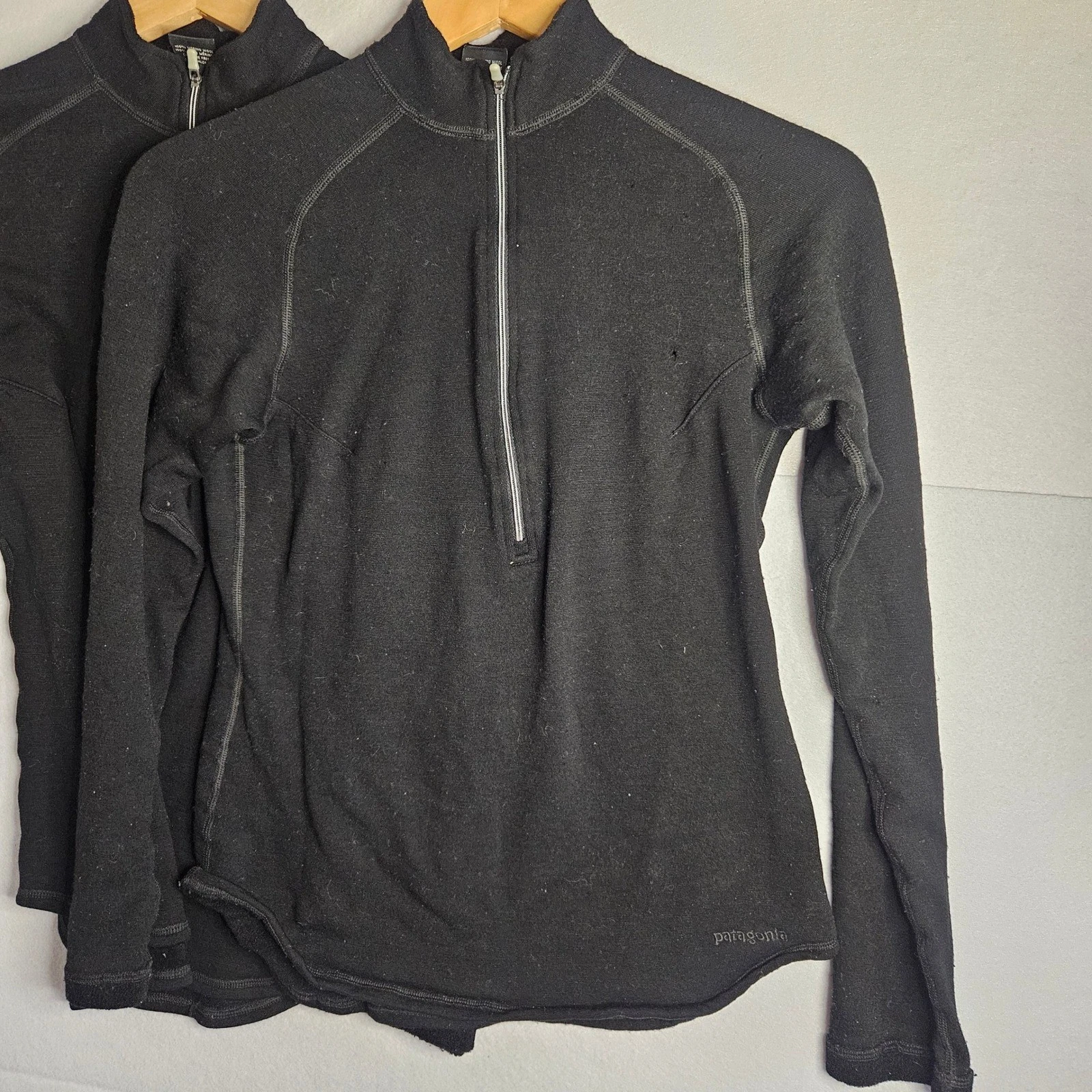 Patagonia Womens Merino Wool 1/4 Zip Baselayer Top Black M Pullover 2 Pc READ