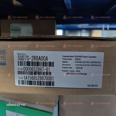Yaskawa SGD7S-2R8A00A New in Box 1PC Fast Shipping