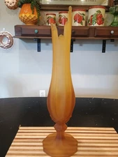 Vintage 17.5" LE Smith Dominion Diamond Amber Satin Swung Glass Vase Trivoli 