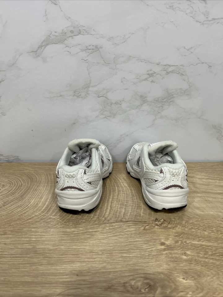 New Balance Toddlers 530 Bungee Sneakers Lace White Purple Shoes IZ530SR Sz 6 - Image 4 of 4