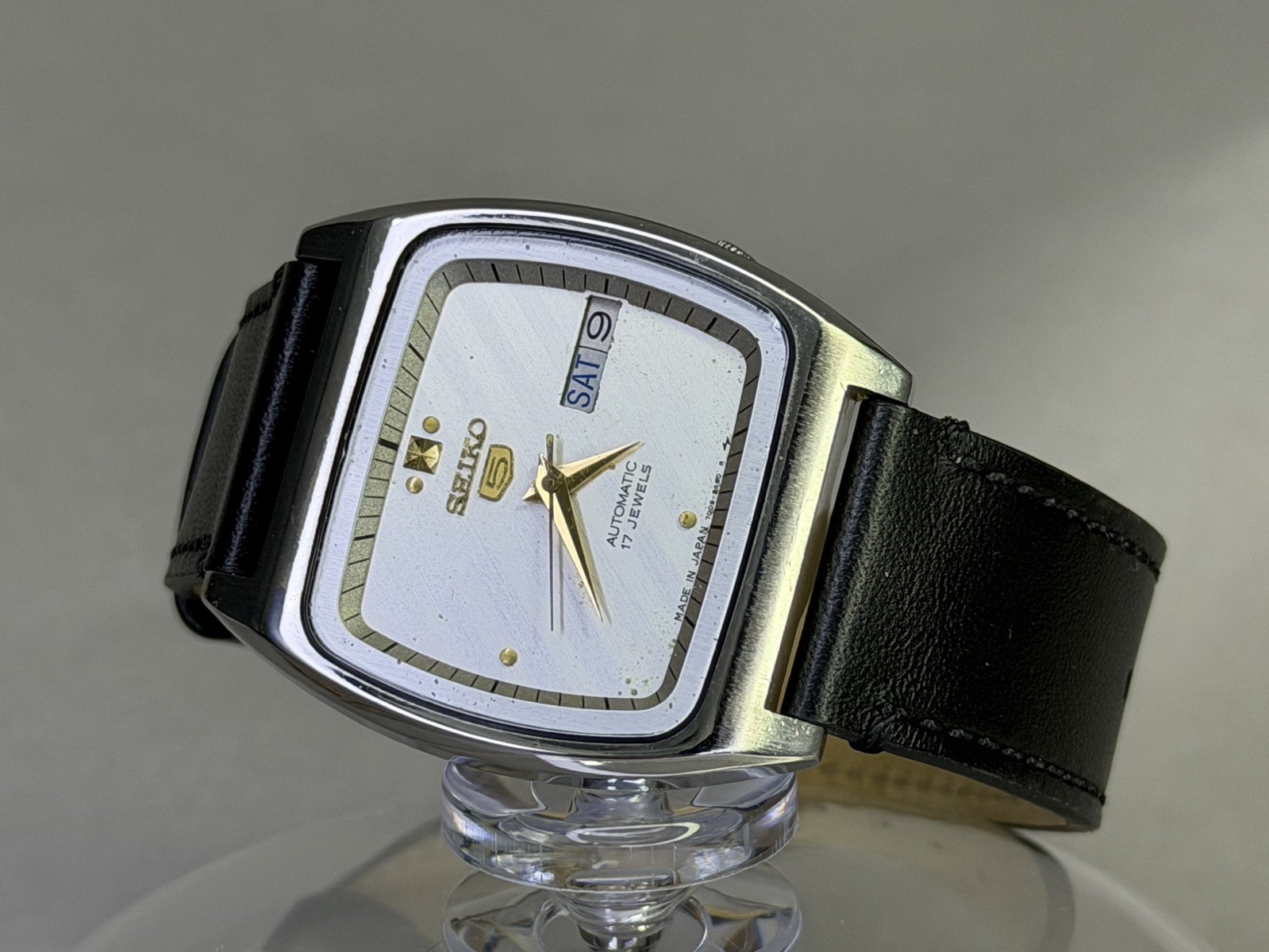 Vintage Seiko Men's Automatic Watch premium square dial gents Watch image 3
