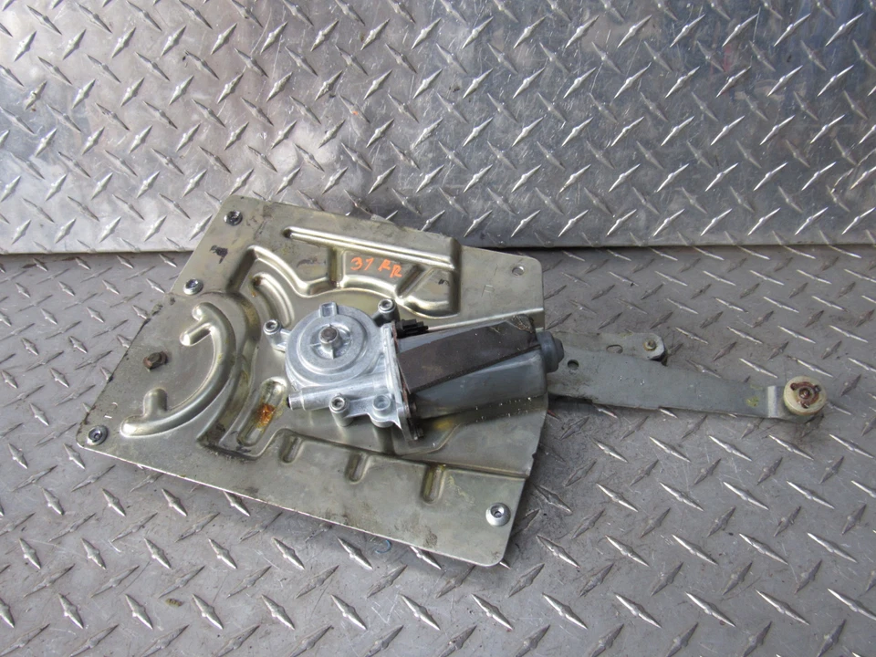 GMC JIMMY S15 1995-2005 REGULADOR VENTANA TRASERA PASAJERO DERECHO CON MOTOR Foto 2 de 4