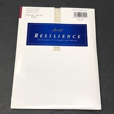 Vintage Hanes Pantyhose Style D02 Size CD PEARL Resilience 1995 SHEER