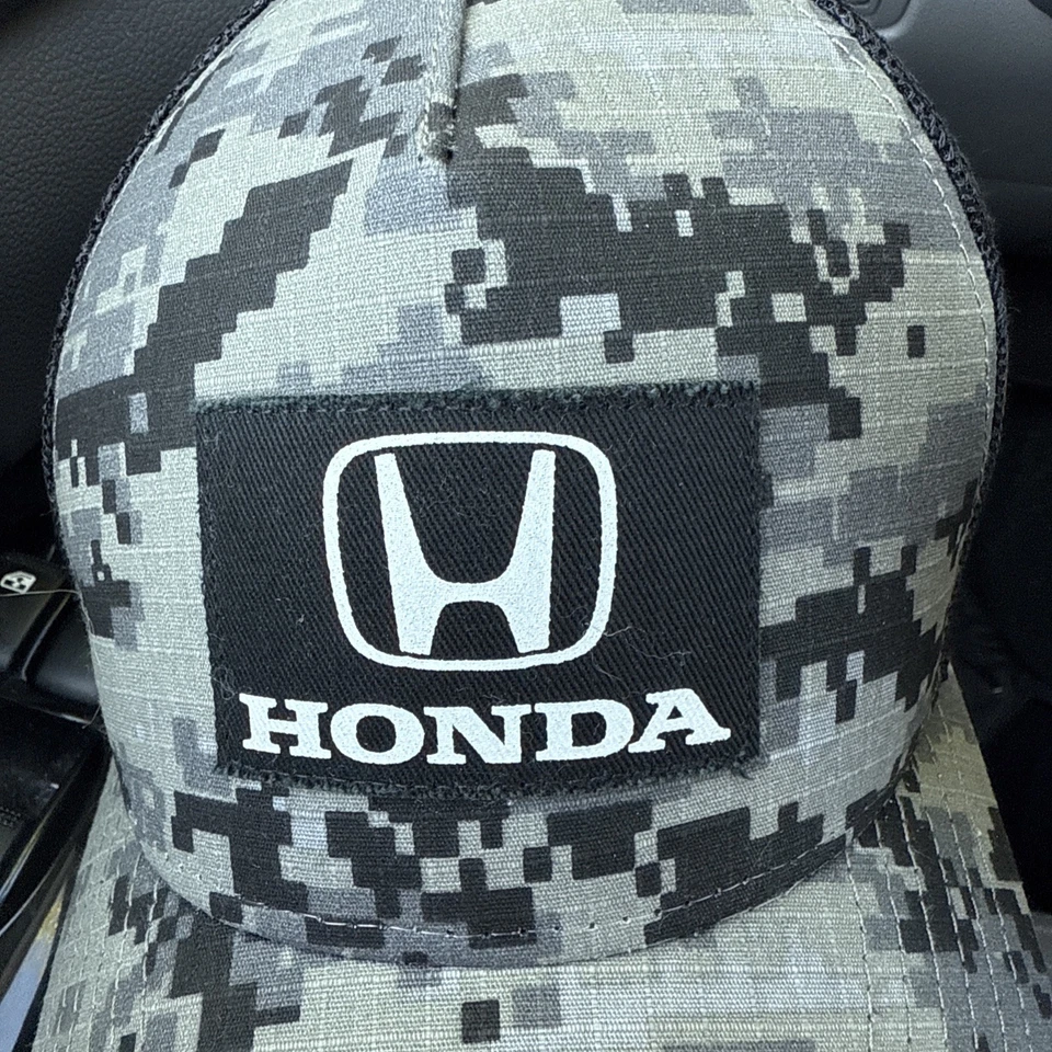Honda Logo Black And Camo Baseball Hat Nice Mesh back SnapBack One Size Fits All - Image 2 of 4