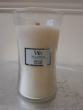 Image of Woodwick Large Hourglass Scented Candle | White Teak, Teck Blanc