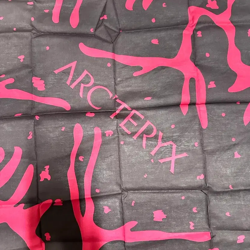 Arc'teryx Bandana Scarves (2 pcs) - Black & Pink, New thumbnail 3