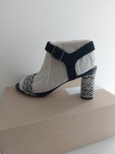 Clarks Amali Weave Block Heeled Sandals Size UK 6