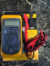 FLUKE 705 Loop Calibrator Meter 