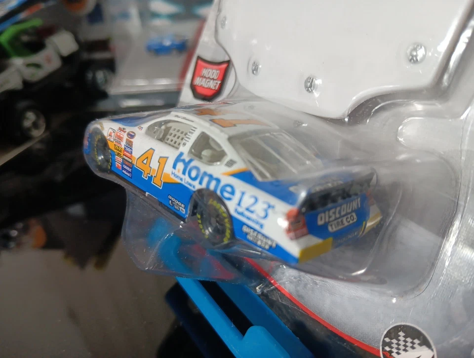 Winner's Circle Reed Sorenson Rookie Rayas Parachoques Hogar 123 Diecast 1:64 con... Foto 3 de 4