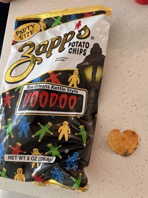 Zapp's Kettle Style Potato Chips Voodoo Flavor, Personal size 4.75 oz Pack of 2