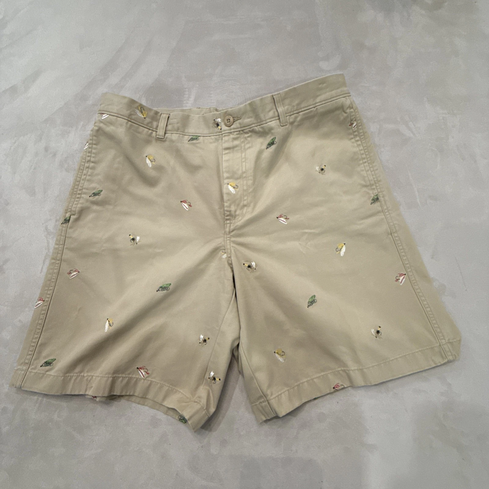 L.L. Bean Mens Shorts 36”W Embroidered Fly Fishing Multi Colored Fly Pattern