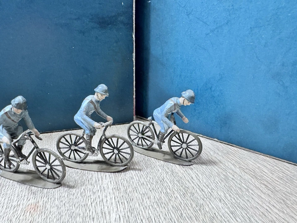 Mignot: Infantería francesa en bicicleta, c1917, posguerra c1950.  Sin caja. Foto 4 de 4