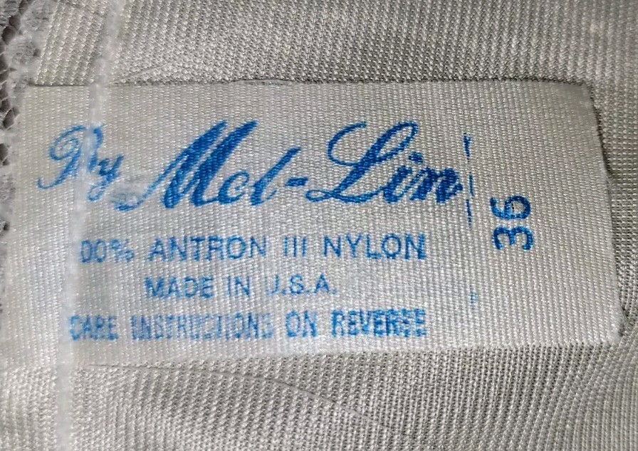 Vintage Mel-Lin Slip View 3