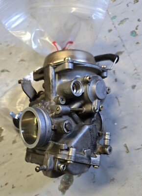 SUZUKI VS750 INTRUDER 1985-1986 FRONT CARBURETOR CANADIAN MODEL