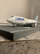 Avión comercial GJ LE 400 escala diecast modelo Corsar B 747-312 Reg:F-GSUN