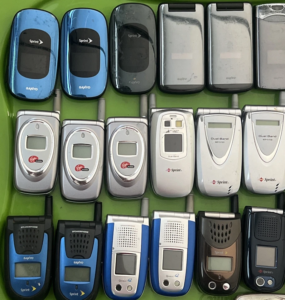 Lote de 29 telefones Sanyo: Katana II, Qwest SCP-8300, Sprint, UTSTARCOM, AUDIOVOX, 2G - Imagem 4 de 4