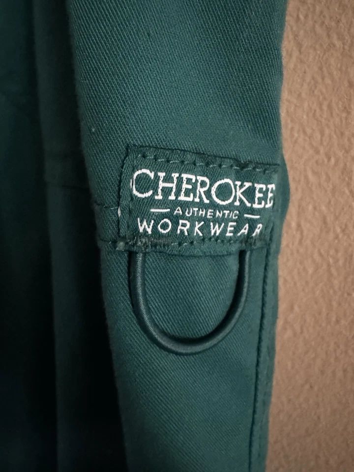 Pantalones Médicos Cherokee Workwear Verdes con Cintura Elástica Talla Mediana Foto 3 de 3
