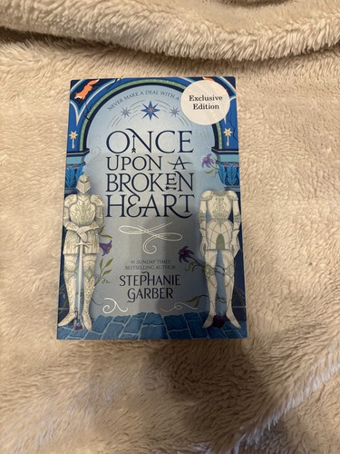 Once Upon A Broken Heart (Stephanie Garber) - Waterstones exklusives Taschenbuch