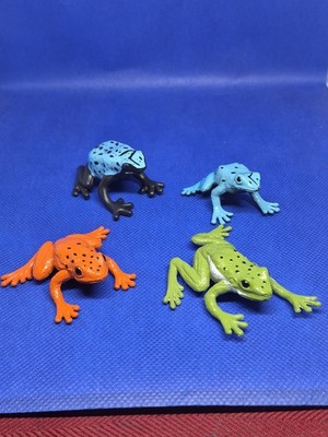 Lot Of 4 Safari Frogs Unplayed With.