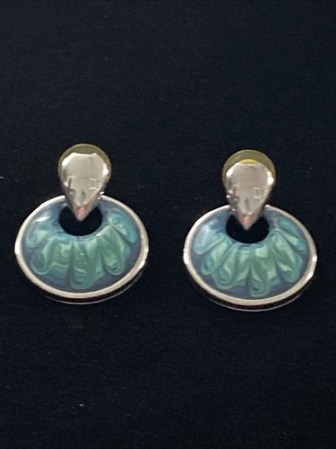 Orecchini battenti porta anni 80 smalto dischi vorticosi vintage anni 80 glam 1,5" verde e blu - Foto 4 di 7