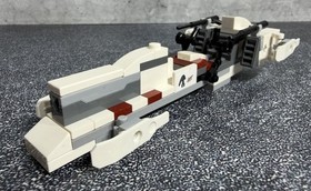 LEGO - Star Wars - Battle on Saleucami Set 75037 - Comes with 4 Droids