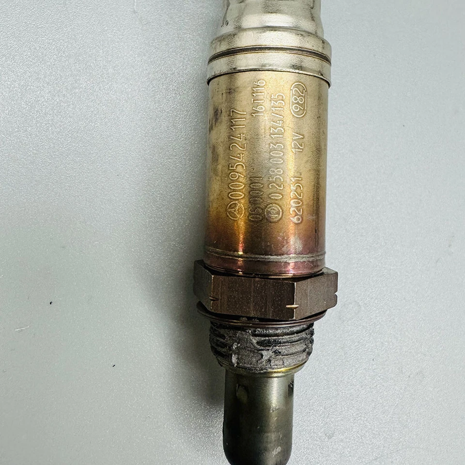 Genuine Mercedes Lambda Oxygen Sensor For 1985-1993 Mercedes-Benz 190E W201 - Image 4 of 4